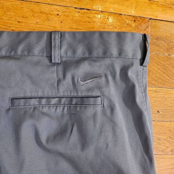 Nike Golf 40 x 32 Gray Dri-Fit Tour Performance  Flat Front Dress Pants - Picture 8 of 8
